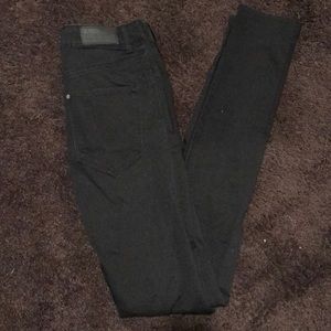 Black High-Waisted H&M Jeggings